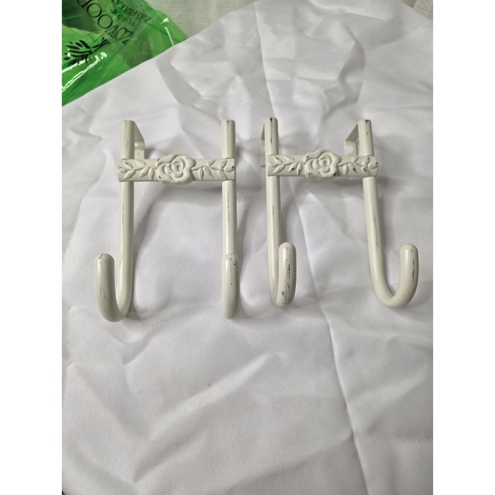over the door towel hanger Flower Embossed Detail